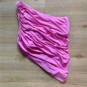 Norma Kamali One-Shoulder Ruched Crop Top